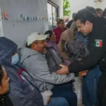 Brindan Lalo y Lucy asistencia a las familias victorenses por el frío