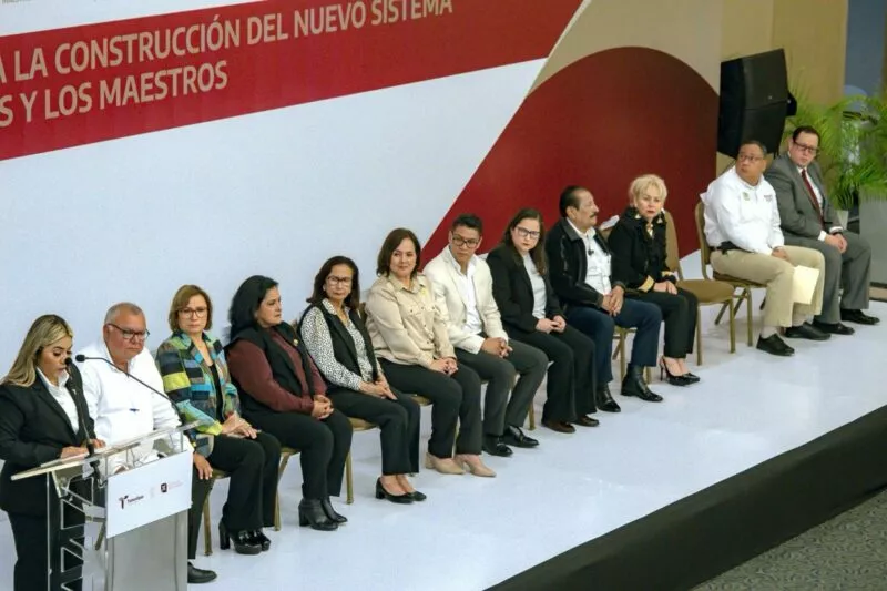 Vigorizan gobiernos federal y estatal su compromiso con los maestros