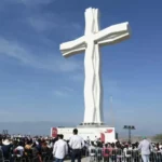Entrega el gobernador al pueblo de Tula la cruz más grande de México