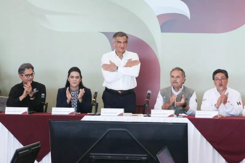 Gobernador Américo Villarreal agiliza con el Infonavit el programa de casas
