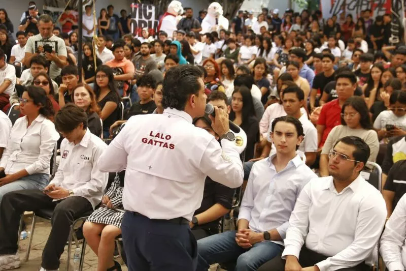El alcalde Gattás Báez inaugura el Instituto Victorense de la Juventud