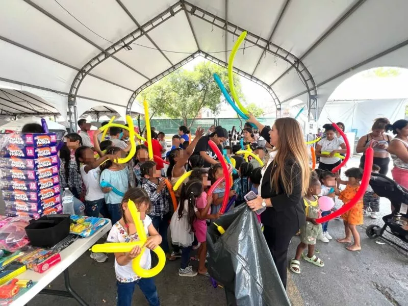 Abraza Tamaulipas a niñez migrante en su día con festejo en albergues