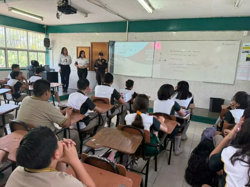 Previenen acoso escolar y cibernético entre estudiantes de secundaria uno
