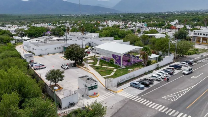 Entregan Américo y María de Villarreal remodelación de la Casa San Antonio