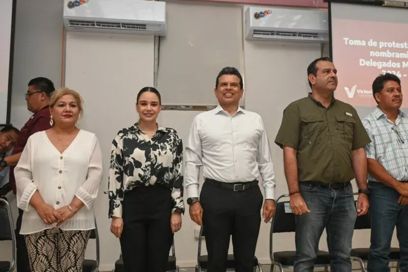 Entrega alcalde nombramientos a delegados ejidales del municipio