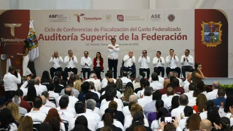 Asiste alcalde Eduardo Gattás Báez al ciclo de conferencias de la ASF