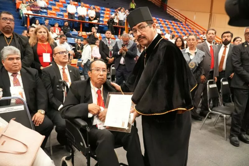 Reconoce UAT vocación y trayectoria docente de trabajadores académicos