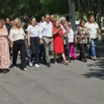 Habitantes de Lomas de Calamaco reciben dos calles más pavimentadas