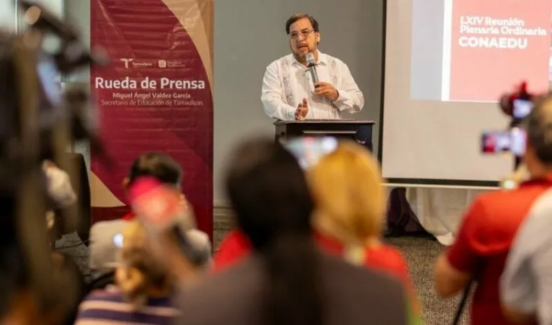 Impactan apoyos en aprovechamiento escolar, asegura el titular de la SET