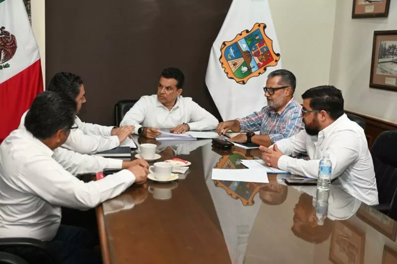 Trabajan Municipio de Victoria y CFE en reordenamiento de la red eléctrica
