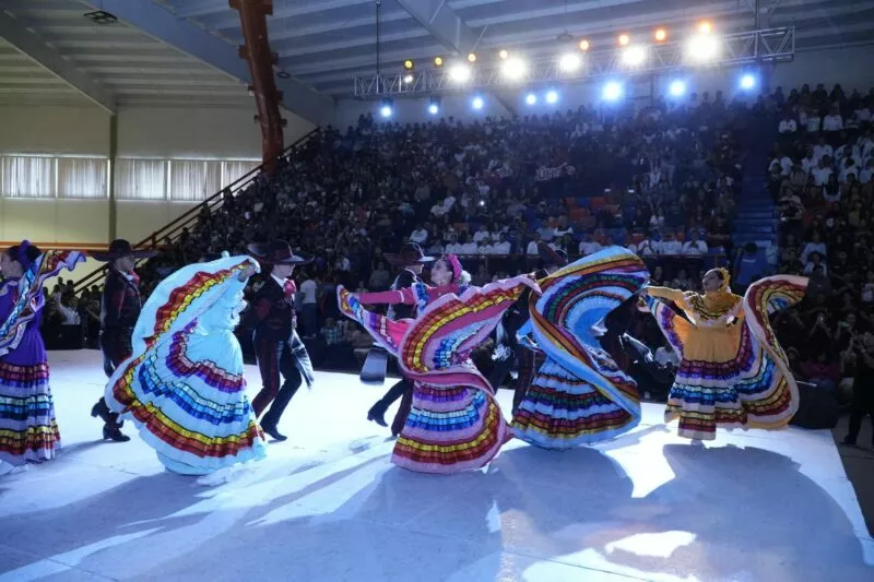 UAT presenta con éxito l 14ª edición Festival de Folklor Universitario 2025