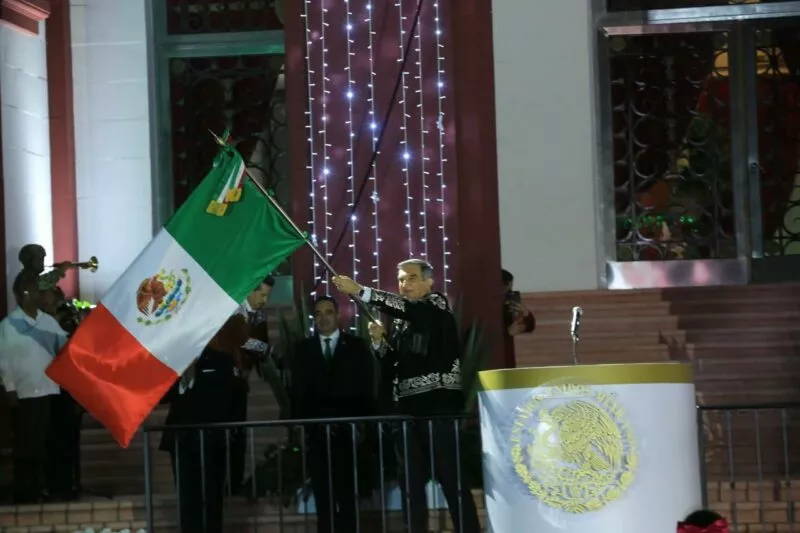 Da Américo grito de Independencia junto a miles de familias tamaulipecas