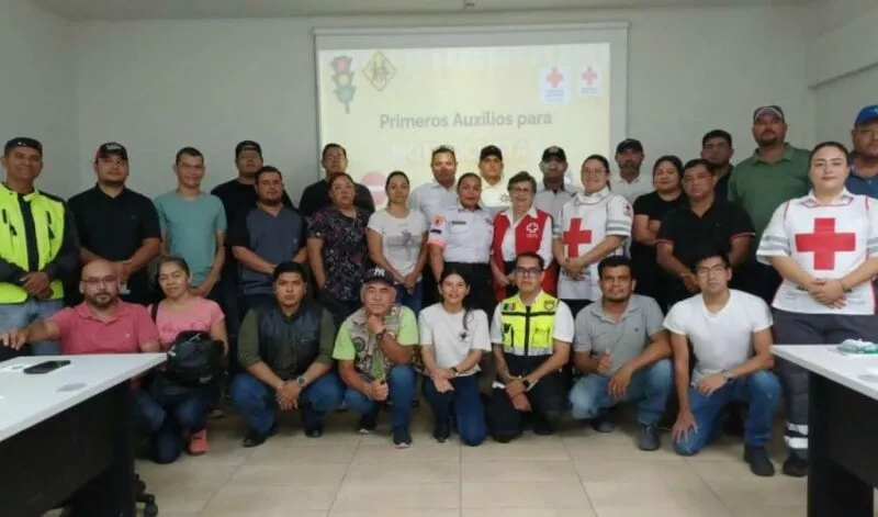 Con capacitación, Tránsito Estatal y Cruz Roja previenen moto-accidentes
