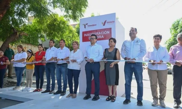 Cumple alcalde su compromiso con los vecinos de la colonia Tamaulipas