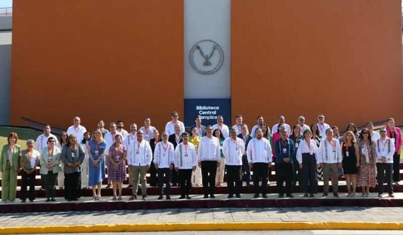El gobernador preside la clausura de la sesión de universidades públicas