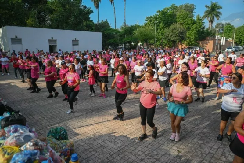 Un éxito Zumbaton Rosa en Victoria organizado por el DIF municipal