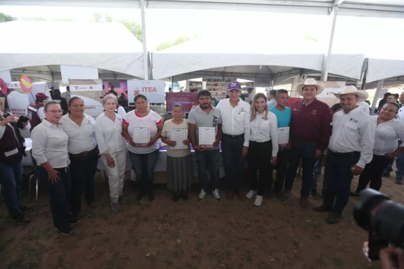 Llevan Américo y María la brigada Transformando Familias a San Nicolás