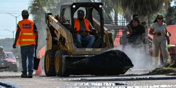 Con el bacheo, el municipio recupera la movilidad de la calle 19 Mier y Terán