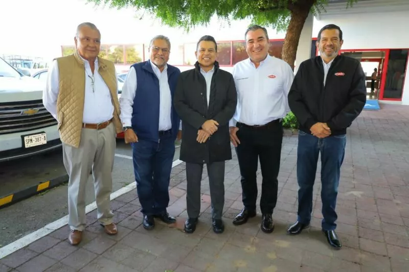Reconoce la CMIC eficiencia del plan emergente de bacheo en Victoria