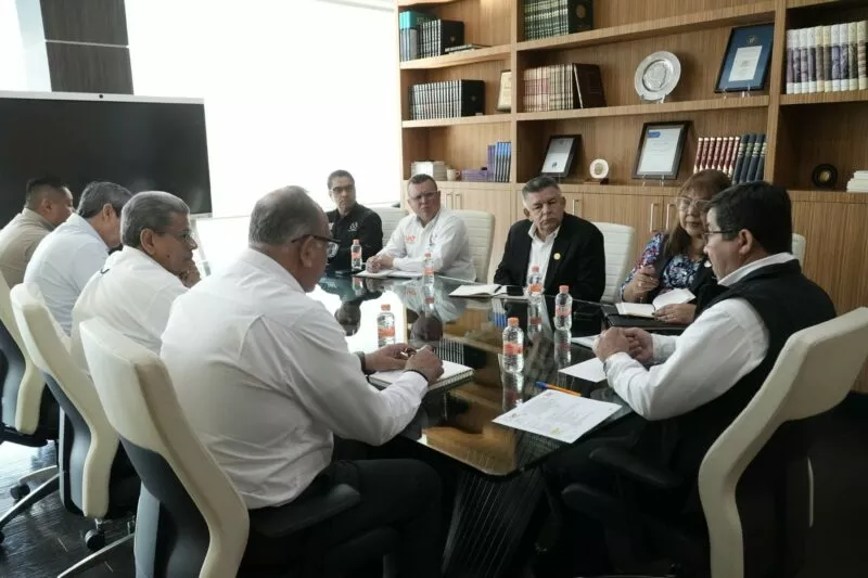 Evalúa rector Dámaso Anaya Alvarado avances institucionales de la UAT