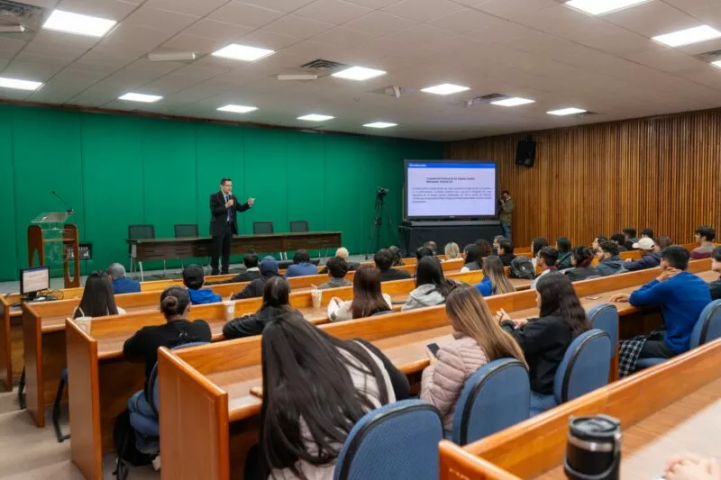 Economistas mexicanos y extranjeros imparten ciclo de conferencias en UAT