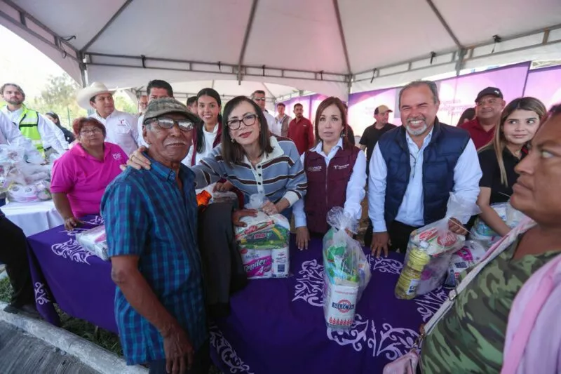 Familias de Gómez Farías reciben la Brigada Transformando Familias