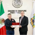 Secretario de finanzas entrega paquete económico 2026 al Congreso estatal