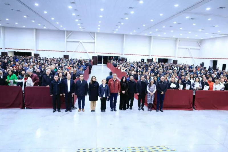 Aumento salarial y pensiones seguras les garantiza Américo a los burócratas