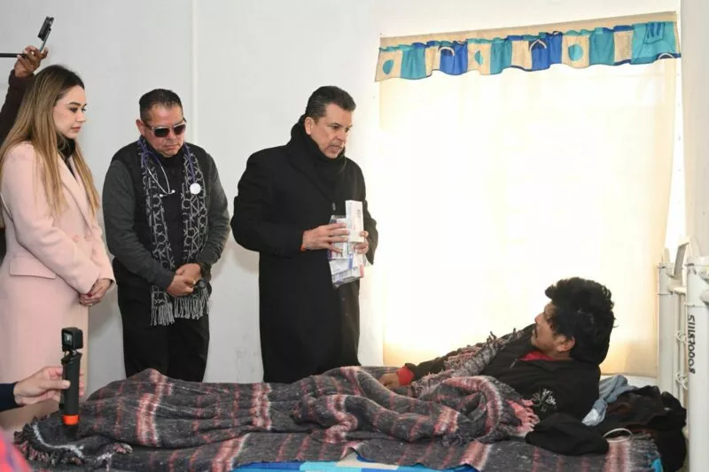 Visitan Lucy y Lalo Gattás albergue del CEDIF 1; supervisan la atención