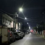 Con la instalación de 36 luminarias LED, refuerza municipio seguridad