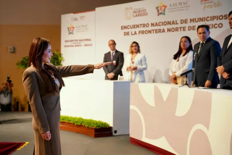 Carmen Lilia Canturosas es la nueva coordinadora de alcaldes fronterizos