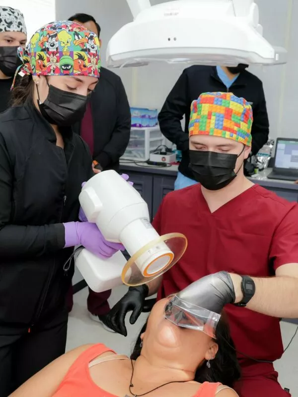 UAT y Gobierno de Tampico logran miles de sonrisas en jornadas dentales