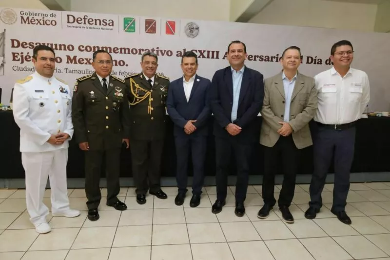 Alcalde de Victoria en ceremonia del CXIII Aniversario del Ejército Mexicano
