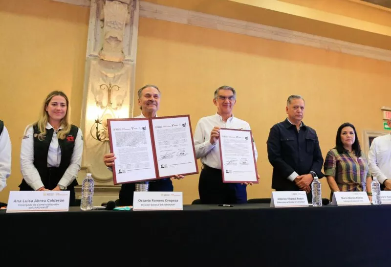 Reconoce Infonavit a Américo Villarreal liderazgo en construcción de viviendas