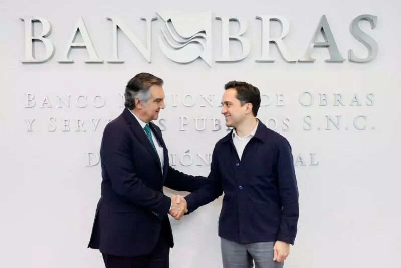 Villarreal Anaya gestiona en Banobras recursos para proyectos estratégicos