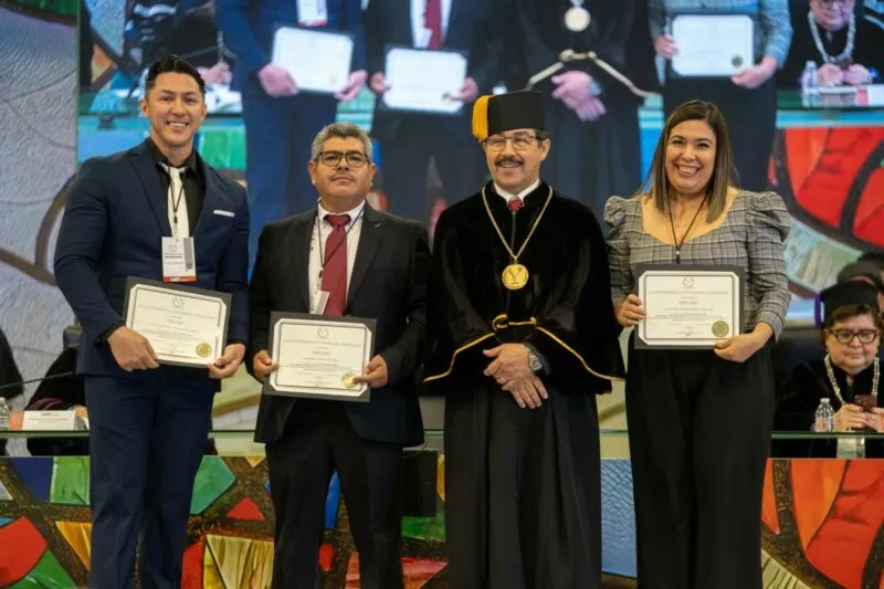 Reconoce la UAT a universitarios por trayectoria, excelencia y humanismo