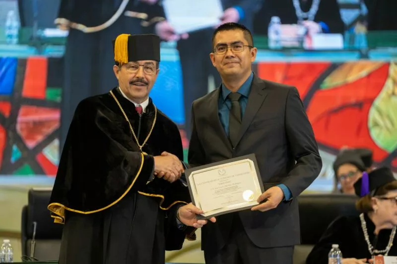 Reconoce la UAT el talento de sus jóvenes científicos; otorgan premios