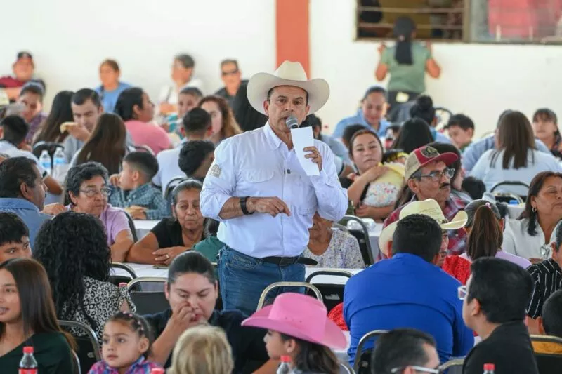 Celebra Lalo Gattás 101 aniversario del ejido Congregación Caballeros