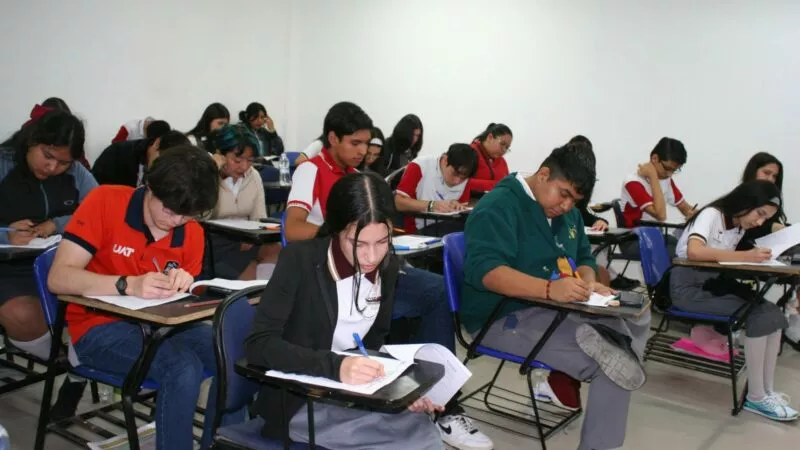 Estudiantes de la UAT obtienen pase a la Olimpiada Nacional de Química