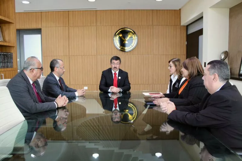 El rector Dámaso Anaya fortalece su gabinete con nuevos nombramientos