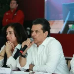 Recibe Américo cartera de proyectos; pide ejercer recursos con honestidad