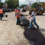 Mantiene Municipio de Victoria labor de bacheo en el periodo vacacional