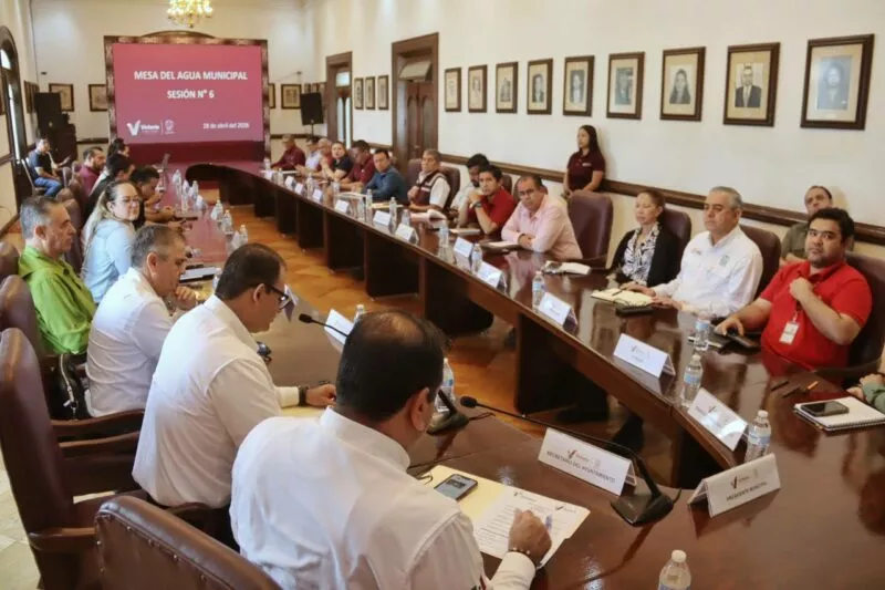 Sesiona Mesa del Agua municipal por ola de calor para garantizar el servicio