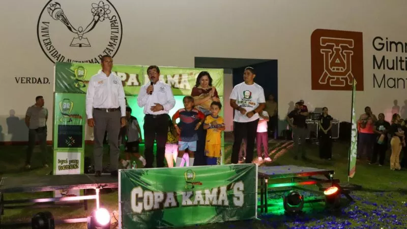Con éxito inaugura Dámaso Anaya el torneo estatal de futbol Copa Kama’s
