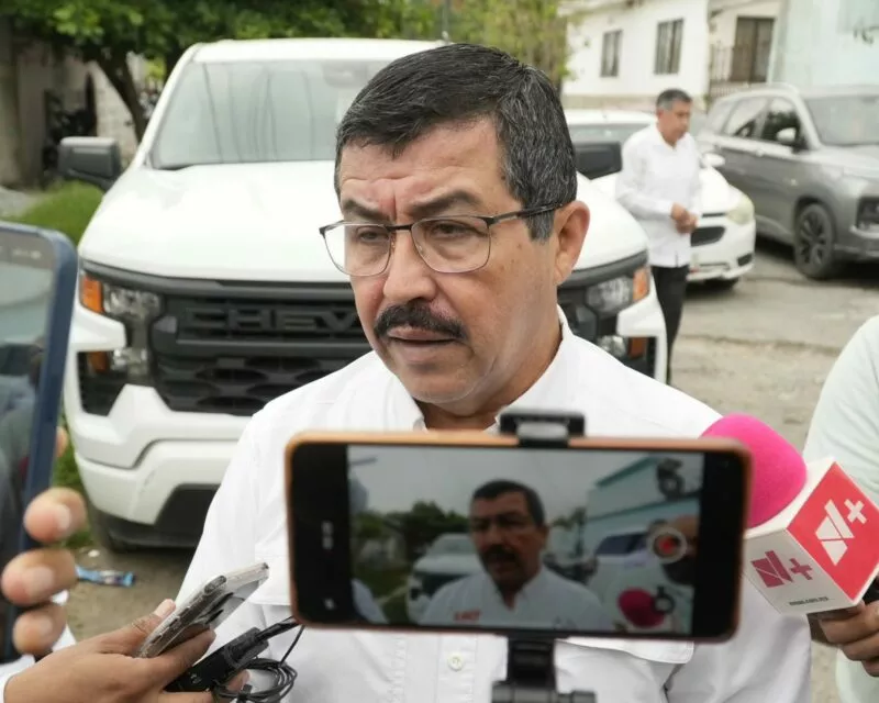 Avances académicos e impulso a las becas, temas del informe del Rector