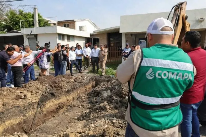 A la baja, fugas de agua en la ciudad; Gattás supervisa trabajo de cuadrillas