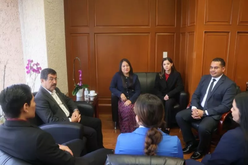 Egresados de la UAT se integran a Órgano de Administración Judicial