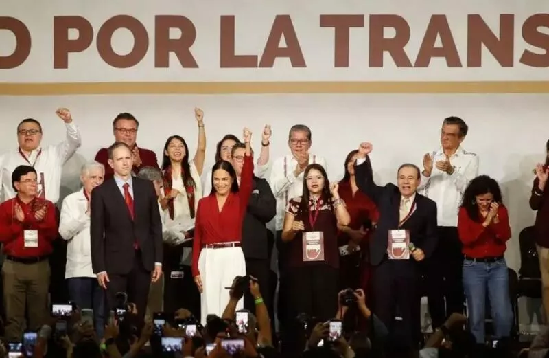 Lalo Gattás felicita y le desea éxito a Ariadna Montiel, dirigente de morena