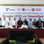 Invertirá Oxxo 300 millones de pesos y venderá carbón vegetal del estado