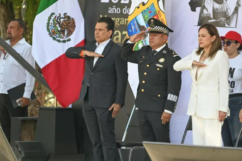 Asiste alcalde de Victoria a toma de protesta a jóvenes del Servicio Militar